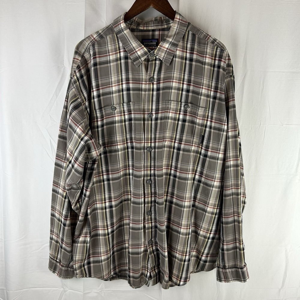 Patagonia Shirt Mens 2XL Gray  Plaid Organic Cotton Button Up Long Sleeve‎ *Flaw